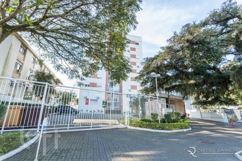 Image 37 - 230687